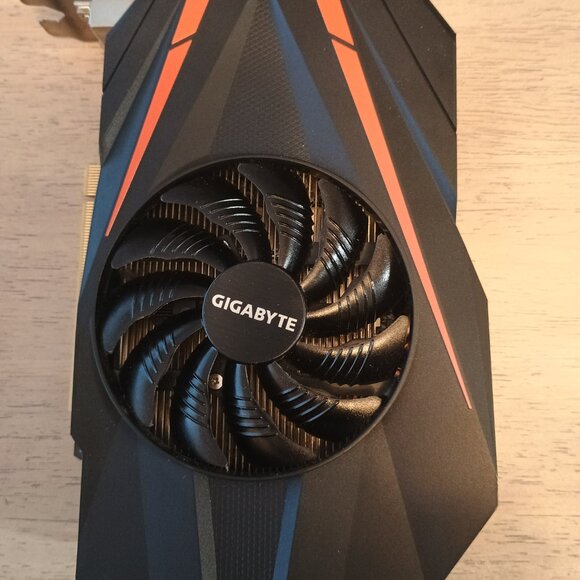 Gigabyte Nvidia Geforce GTX 1060 - Picture 5 of 9